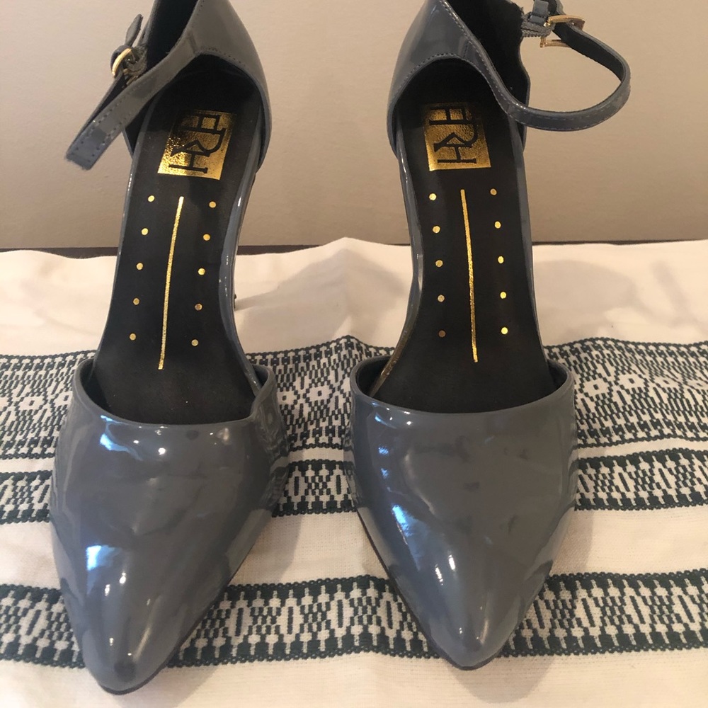 HRH Strap Pumps - 8.5M